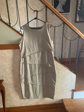 neon buddha Sleeveless Beige Layered Knit Midi Dress